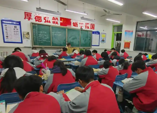 一切为学生的终身发展负责才能创造适合学生发展的优质教育