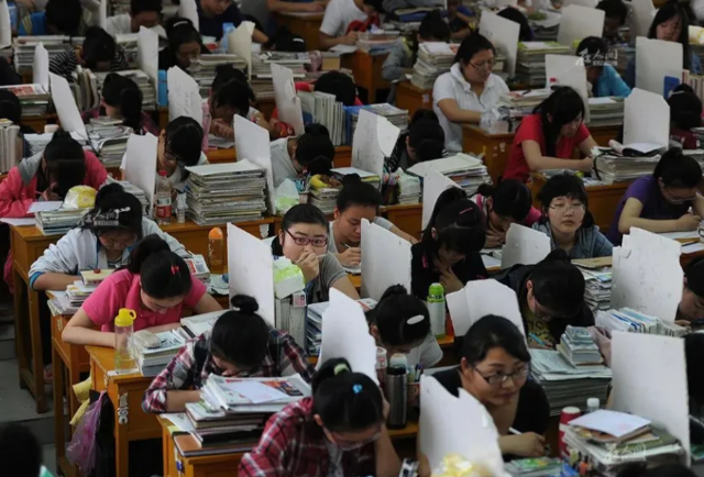 一次考试成果为下一程做好预备而人生真实挑战在高考之后 一次考试成果为下一程做好预备而人生真实挑战在高考之后